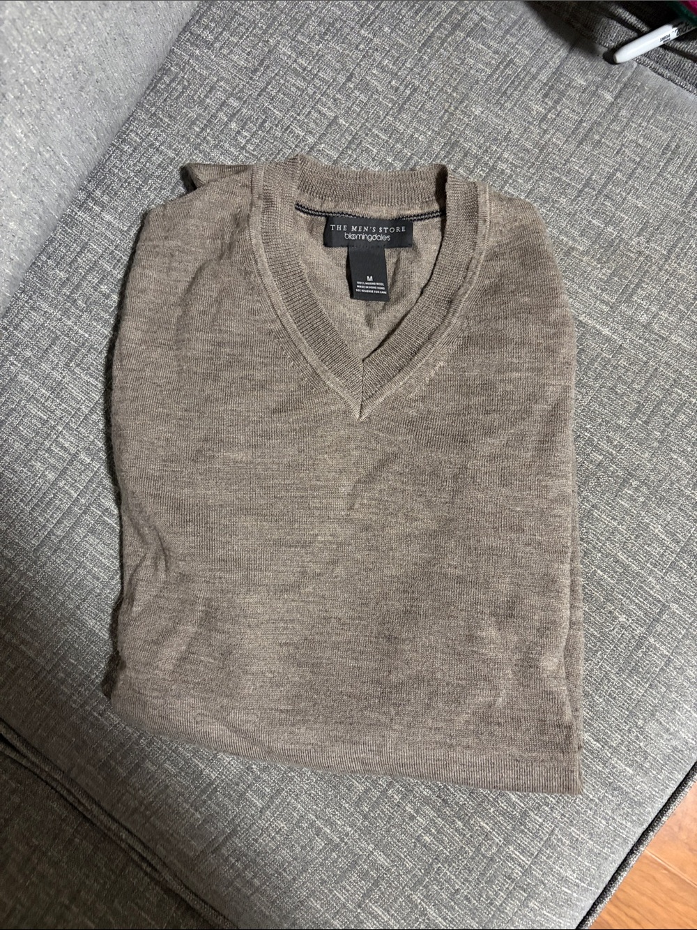 The Men's Store Brown V-Neck Sweater - Medium WORN ONCE. Tags cut